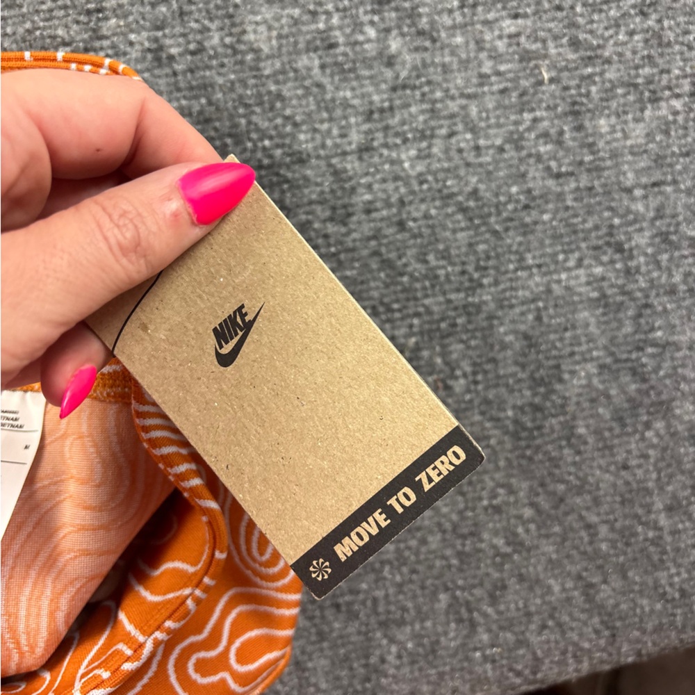 NIKE Women’s Orange Move to Zero *NWT* High Rise Full Length Leggings sz: Medium - Picture 11 of 13